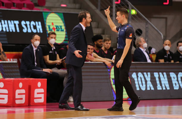 具体引援候 具体引援候