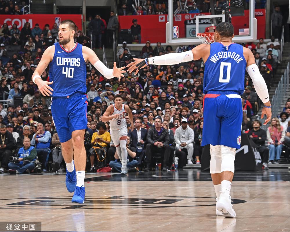 新秀遵循队 新秀遵循队