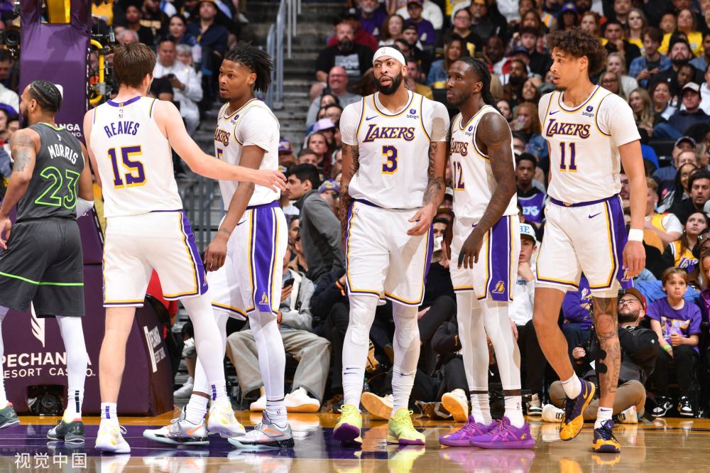 他们合作成 他们合作成